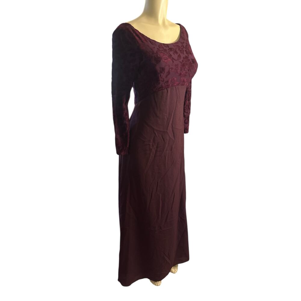 Vintage Women 9 10 Alfred Angelo Purple Velvet Floral Lace Gown Maxi Dress